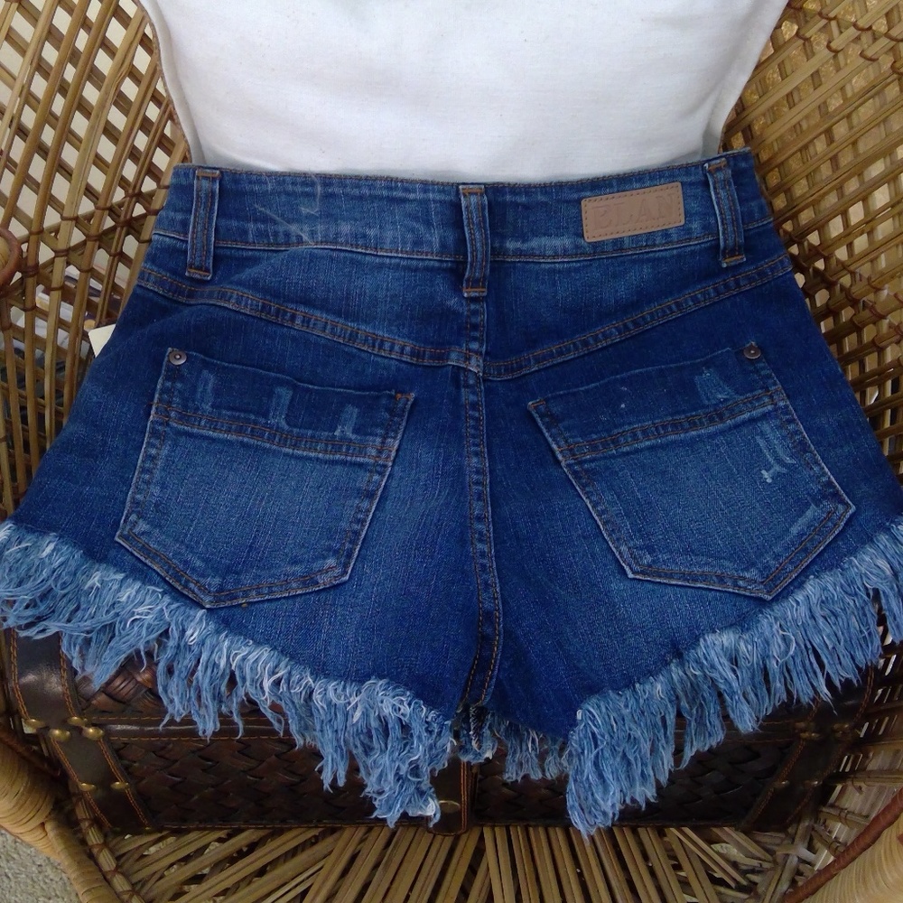 ELAN DENIM SHORTS - Picture 2 of 2